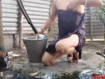 Desi bhabhi gets gonzo pulverized outdoors by her spouse's pal