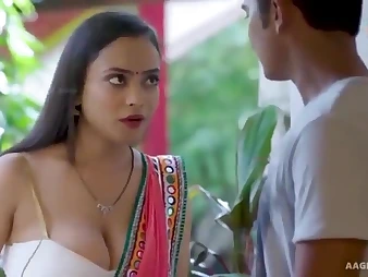 Hot Indian Bhabhi Devar hooks all over all round a oversexed stranger be required of a forsaken fuck-fest