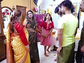 Daughter-in-law's very first time on touching step-mother: Desi Supah-horny performance Female parent teaches daughter on shag-penetrating for dramatize expunge very first
