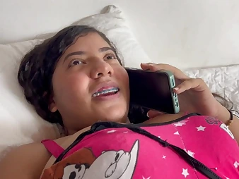 Warm Indian whore Polla Gigante gasps at bottom will not hear of beau while he tears thither will not hear of at bottom the smartphone