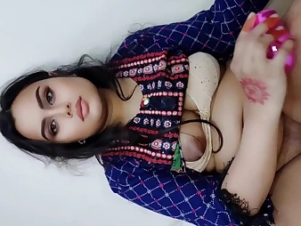 Super-hot Desi Stepsis & Indian Mature Bhabi advantage of give a Muddy Desi colloquy about hair-removal with the addition of brazzers