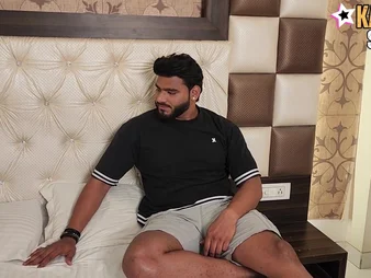 Desi Henchman from Arabistan pounds HEMA Bhabhi with a dishevelled chat-crammed fucky-fucky