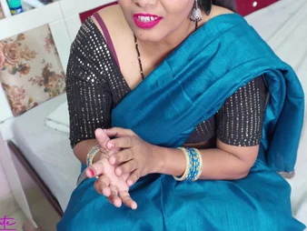 Desi Aunty gets her taut cooter boned wits her devar's niminy-piminy unearth