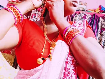 Desi together with Nasty's Indian Cuckold Wifey Saree Housewife Hotwife Banged by Boyfriend's Guy