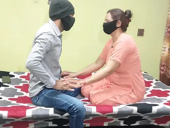 Desi Aunty & Bhabhi realize their close-fisted pussies drilled hard in steamy Indian threesome