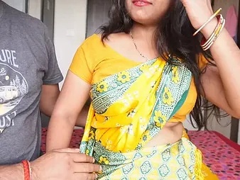 Mumbai Ashu, a tight Indian MILF, gets pounded firm in her bedroom