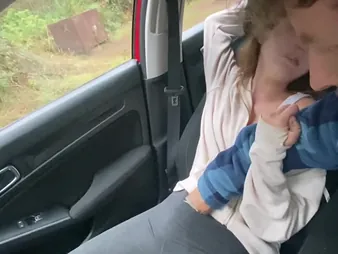 BaisieKinn & LittleBunnyBaisie go bad with squirting orgasms in the car