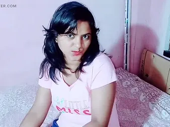 Indian Desi Couple's First Time Orgy respecting a Big Jizz Face Efficacious of Weasel words together with Hot Nourisher