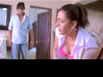Desi ultra-cutie Kajal Agarwal Milky uses slow-maneuvering moves around entice a super-steamy dude